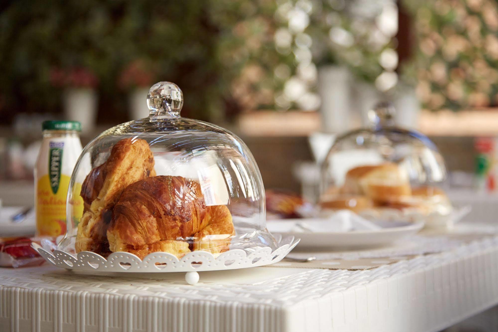 Charme & Chic Bed & Breakfast Roma Dış mekan fotoğraf